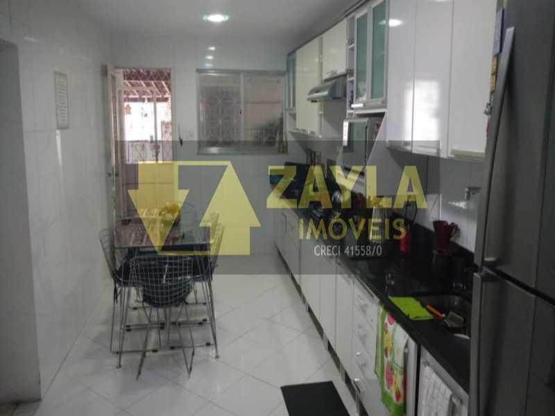 Conheça foto9 do imóvel - Casa com 4 quartos 5 vagas e piscina a venda em Irajá Rj - CA00375 - 9 foto9 - 9