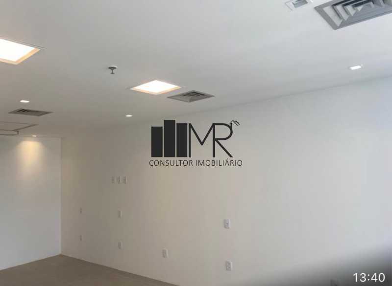 Conheça e724dcd9-9657-443f-9edc-e880b8 do imóvel - Sala Comercial 27m² à venda Avenida Almirante Júlio de Sá Bierrenbach, Jacarepaguá, Rio de Janeiro - R$ 210.000 - R7451 - 18 e724dcd9-9657-443f-9edc-e880b8 - 18