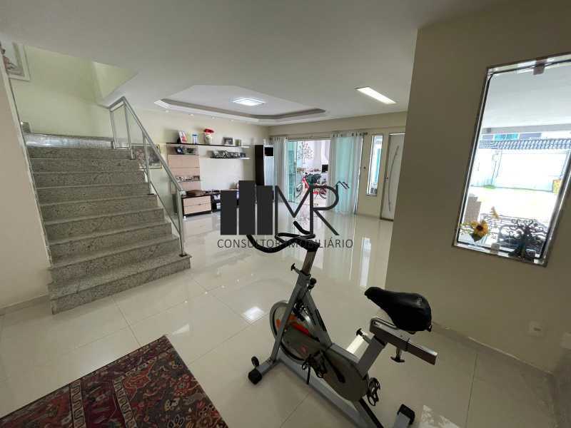 Conheça Sala do imóvel - Casa em Condomínio à venda Avenida Aldemir Martins, Recreio dos Bandeirantes, Rio de Janeiro - R$ 2.800.000 - RM20 - 8 Sala - 8