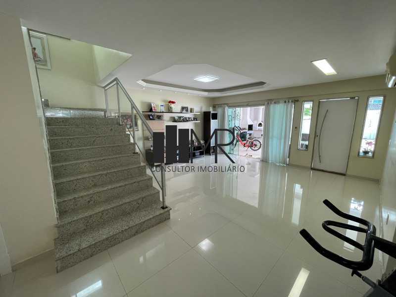 Conheça Sala do imóvel - Casa em Condomínio à venda Avenida Aldemir Martins, Recreio dos Bandeirantes, Rio de Janeiro - R$ 2.800.000 - RM20 - 9 Sala - 9