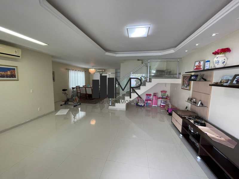 Conheça Sala do imóvel - Casa em Condomínio à venda Avenida Aldemir Martins, Recreio dos Bandeirantes, Rio de Janeiro - R$ 2.800.000 - RM20 - 10 Sala - 10