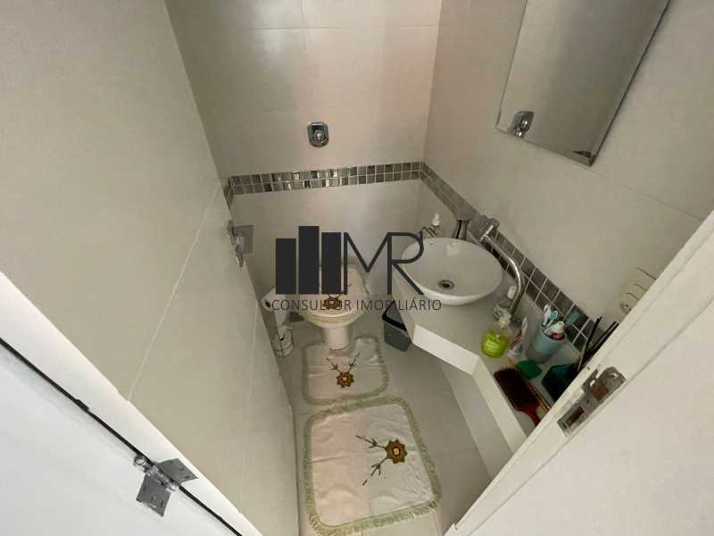 Conheça Banheiro do imóvel - Casa em Condomínio à venda Avenida Aldemir Martins, Recreio dos Bandeirantes, Rio de Janeiro - R$ 2.800.000 - RM20 - 11 Banheiro - 11