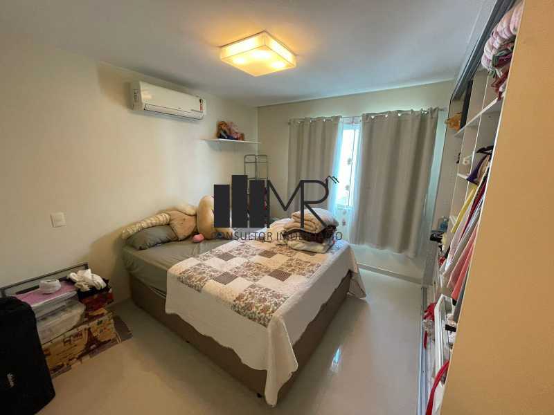 Conheça Quarto do imóvel - Casa em Condomínio à venda Avenida Aldemir Martins, Recreio dos Bandeirantes, Rio de Janeiro - R$ 2.800.000 - RM20 - 15 Quarto - 15