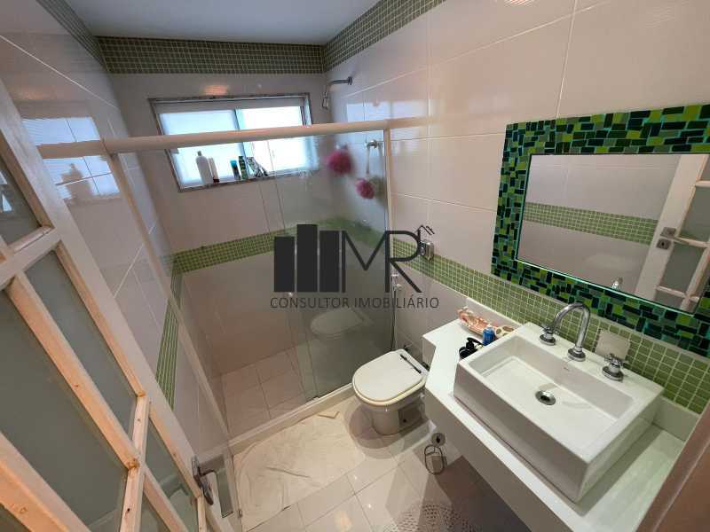 Conheça Banheiro do imóvel - Casa em Condomínio à venda Avenida Aldemir Martins, Recreio dos Bandeirantes, Rio de Janeiro - R$ 2.800.000 - RM20 - 19 Banheiro - 19