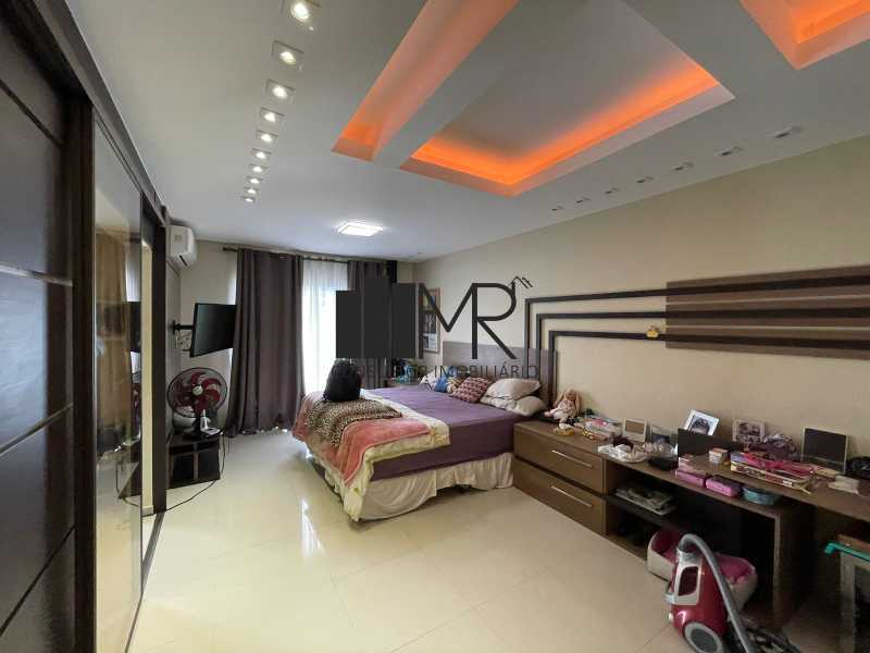 Conheça Quarto do imóvel - Casa em Condomínio à venda Avenida Aldemir Martins, Recreio dos Bandeirantes, Rio de Janeiro - R$ 2.800.000 - RM20 - 20 Quarto - 20