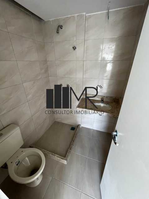 Conheça Banheiro segundo pavimento do imóvel - Cobertura à venda Rua Ituverava, Anil, Rio de Janeiro - R$ 699.000 - MRT004 - 16 Banheiro segundo pavimento - 16