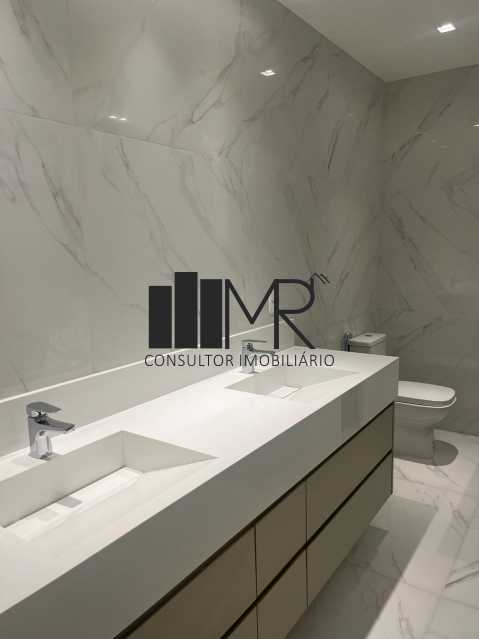 Conheça 19 do imóvel - Casa Térrea à Venda - 5 suítes - Barra da Tijuca - 450 m² com Piscina, Sauna e Churrasqueira - An31574 - 19 19 - 19