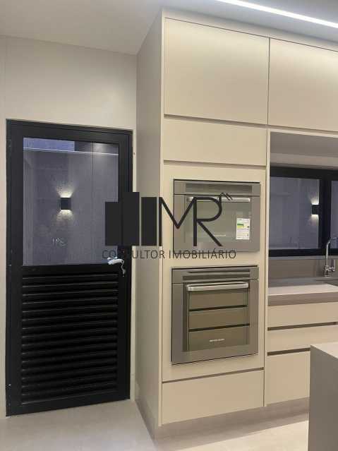 Conheça 12 do imóvel - Casa Térrea à Venda - 5 suítes - Barra da Tijuca - 450 m² com Piscina, Sauna e Churrasqueira - An31574 - 12 12 - 12