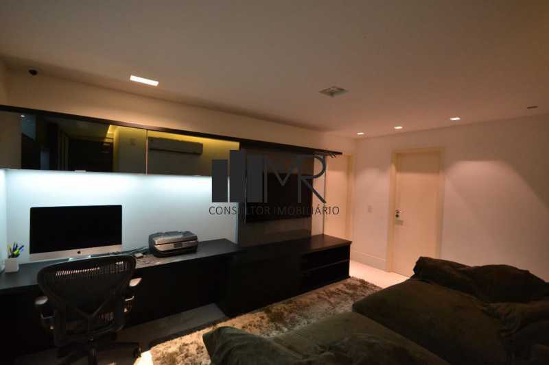 Conheça 19 do imóvel - Cobertura Duplex à Venda - 4 dormitórios (3 suítes) - Barra da Tijuca - 364 m² com Piscina e Churrasqueira Privativas - AN3167 - 19 19 - 19