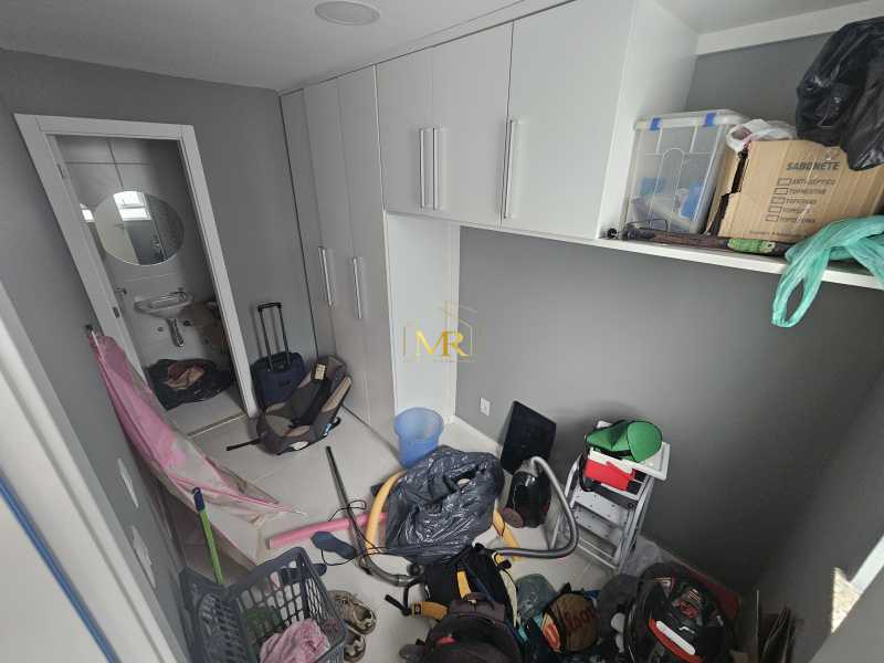 Conheça 20 do imóvel - Apartamento à Venda - 3 Dormitórios (1 Suíte) - Anil - 125 m² com Varanda, Dependência e 2 Vagas - RB100982 - 20 20 - 20