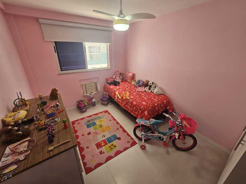 Conheça 25 do imóvel - Apartamento à Venda - 3 Dormitórios (1 Suíte) - Anil - 125 m² com Varanda, Dependência e 2 Vagas - RB100982 - 25 25 - 25