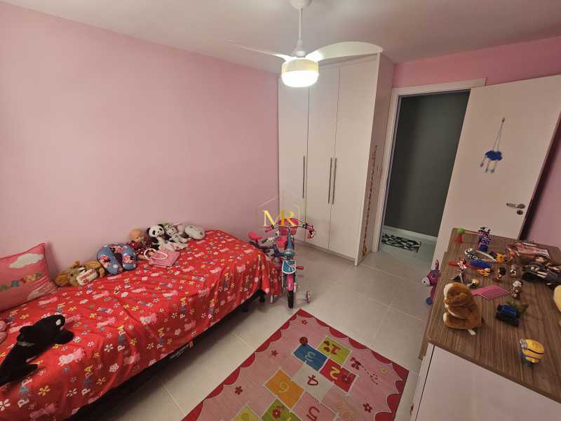 Conheça 26 do imóvel - Apartamento à Venda - 3 Dormitórios (1 Suíte) - Anil - 125 m² com Varanda, Dependência e 2 Vagas - RB100982 - 26 26 - 26