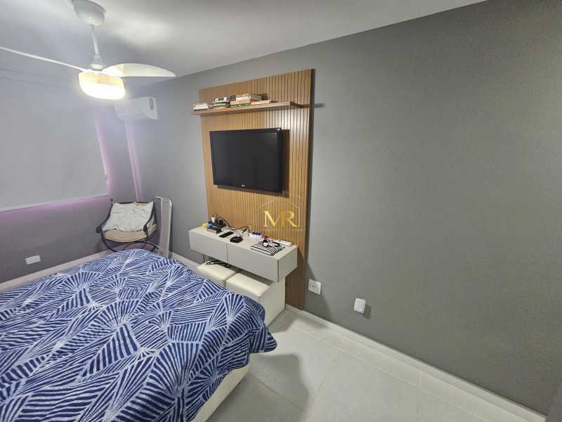 Conheça 13 do imóvel - Apartamento à Venda - 3 Dormitórios (1 Suíte) - Anil - 125 m² com Varanda, Dependência e 2 Vagas - RB100982 - 13 13 - 13