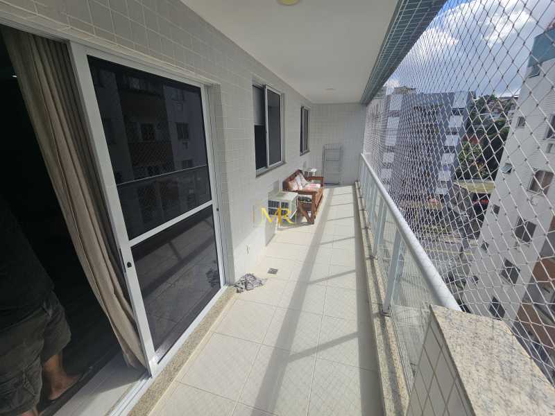 Conheça 27 do imóvel - Apartamento à Venda - 3 Dormitórios (1 Suíte) - Anil - 125 m² com Varanda, Dependência e 2 Vagas - RB100982 - 27 27 - 27
