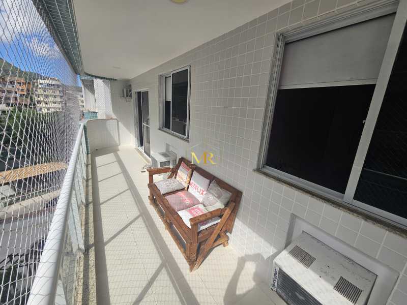 Conheça 28 do imóvel - Apartamento à Venda - 3 Dormitórios (1 Suíte) - Anil - 125 m² com Varanda, Dependência e 2 Vagas - RB100982 - 28 28 - 28