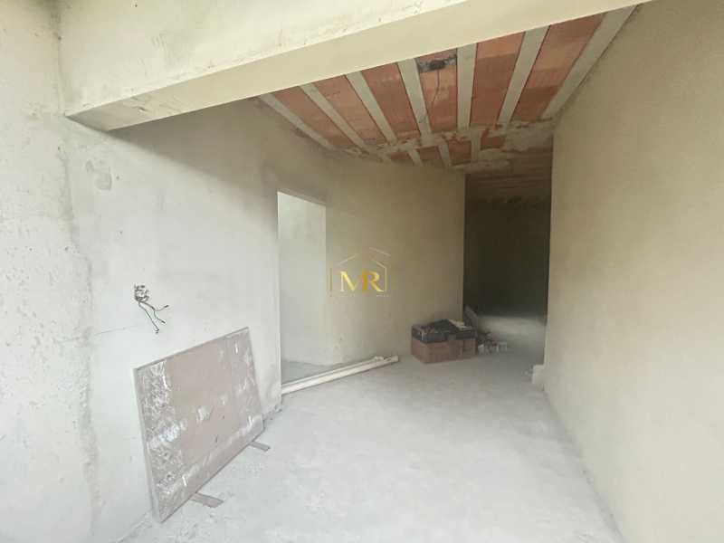 Conheça 18 do imóvel - Casa Duplex à Venda - 3 Dormitórios (2 Suítes) - Anil - 214 m² com 5 Vagas e Vista Livre no Bosque dos Esquilos - R52179 - 18 18 - 18