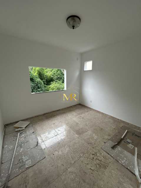 Conheça 13 do imóvel - Casa Duplex à Venda - 3 Dormitórios (2 Suítes) - Anil - 214 m² com 5 Vagas e Vista Livre no Bosque dos Esquilos - R52179 - 13 13 - 13
