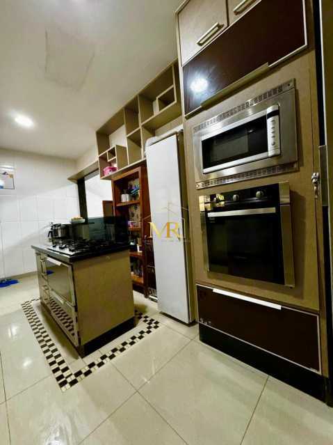 Conheça 10 do imóvel - Casa Duplex à Venda - 3 Dormitórios (1 Suíte) - Jacarepaguá - 300 m² com Sala Ampla e Vista Livre - I32147 - 10 10 - 10