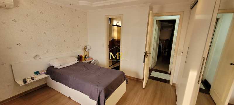 Conheça 16 do imóvel - Cobertura Linear à Venda - 6 Dormitórios (4 Suítes) - Recreio dos Bandeirantes - 389 m² com Piscina e Varandão com Vista Livre - DM119 - 16 16 - 16
