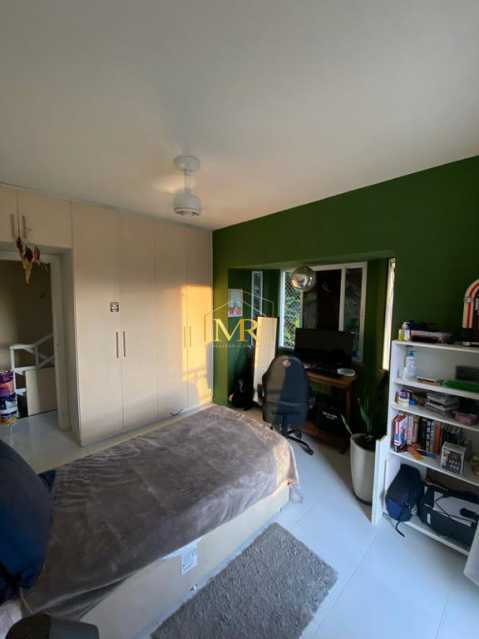 Conheça 11 do imóvel - Casa Triplex à Venda - 4 Suítes - Anil - 613 m² com Piscina, Varandão e Vista Livre - DM123 - 11 11 - 11