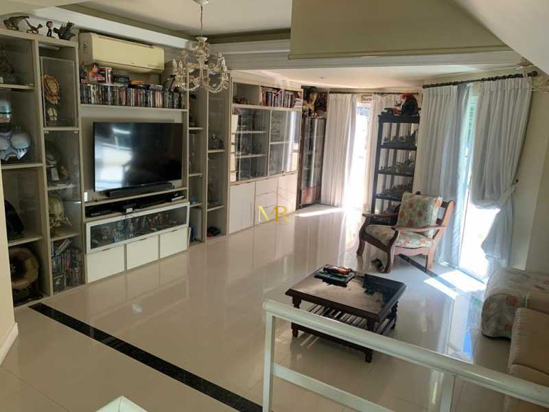 Conheça 14 do imóvel - Casa Triplex à Venda - 4 Suítes - Anil - 613 m² com Piscina, Varandão e Vista Livre - DM123 - 14 14 - 14