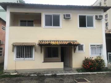 Casa Duplex à Venda - 4 Dormitórios (1 Suíte) - Pechincha - 130 m² em Condomínio Pequeno - DM134