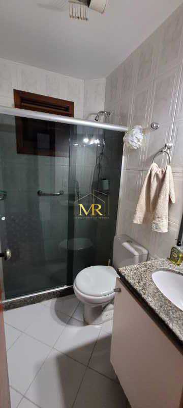 Conheça 12 do imóvel - Casa Duplex à Venda - 4 Dormitórios (3 Suítes) - Anil - 216 m² com Piscina, Churrasqueira e Vista Livre no Bosque do Esquilos - DM140 - 12 12 - 12