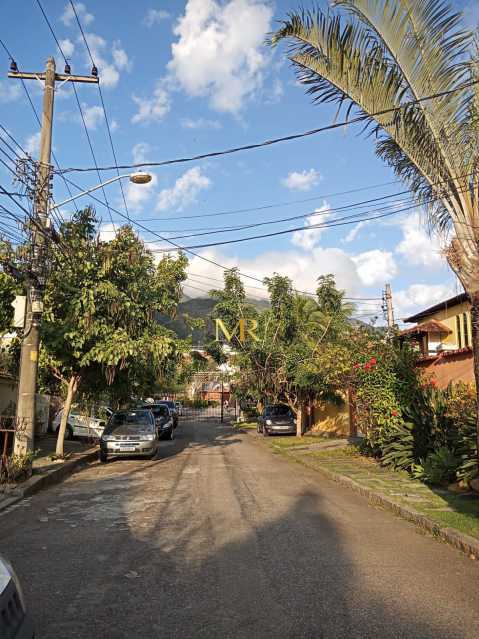 Conheça 6 do imóvel - Casa Duplex à Venda - 3 Suítes - Anil, Freguesia - 439 m² com Piscina, Espaço Gourmet e Lazer em Condomínio Fechado - DM153 - 6 6 - 6