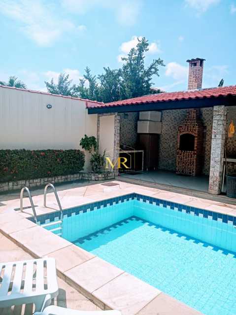 Conheça 1 do imóvel - Casa Duplex à Venda - 3 Suítes - Anil, Freguesia - 439 m² com Piscina, Espaço Gourmet e Lazer em Condomínio Fechado - DM153 - 1 1 - 1