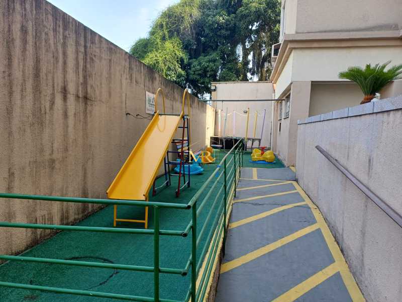 Conheça 22 do imóvel - Cobertura Duplex à Venda - 2 Dormitórios (1 Suíte) - Taquara - 126 m² com Piscina, Churrasqueira e Lazer - DM158 - 22 22 - 22