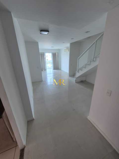 Conheça WhatsApp Image 2026-10-09 at 2 do imóvel - Cobertura Duplex à Venda - 3 Quartos - Barra da Tijuca - 200 m² com Vista Livre no Lê Parc Residencial - R8907 - 4 WhatsApp Image 2026-10-09 at 2 - 4