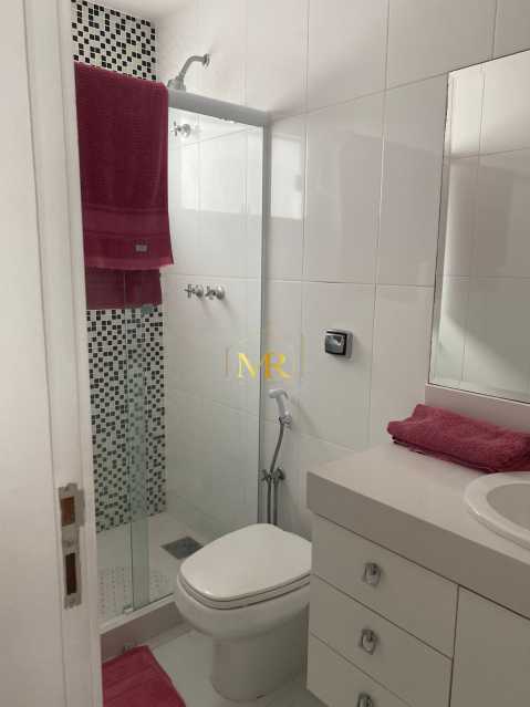 Conheça 12 do imóvel - Casa Triplex à Venda - 5 Dormitórios (4 Suítes) - Riviera del Sol - 231 m² com Piscina e Área Gourmet - R003 - 12 12 - 12
