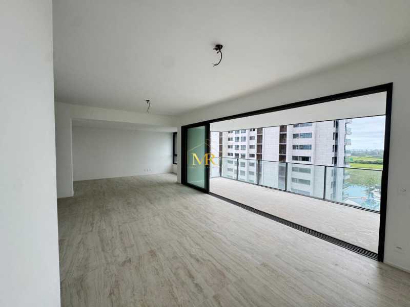 Conheça WhatsApp Image 2026-10-08 at 1 do imóvel - Apartamento à venda Avenida Ermanno Dallari, Barra da Tijuca, Rio de Janeiro - R$ 3.900.000 - M0028 - 4 WhatsApp Image 2026-10-08 at 1 - 4