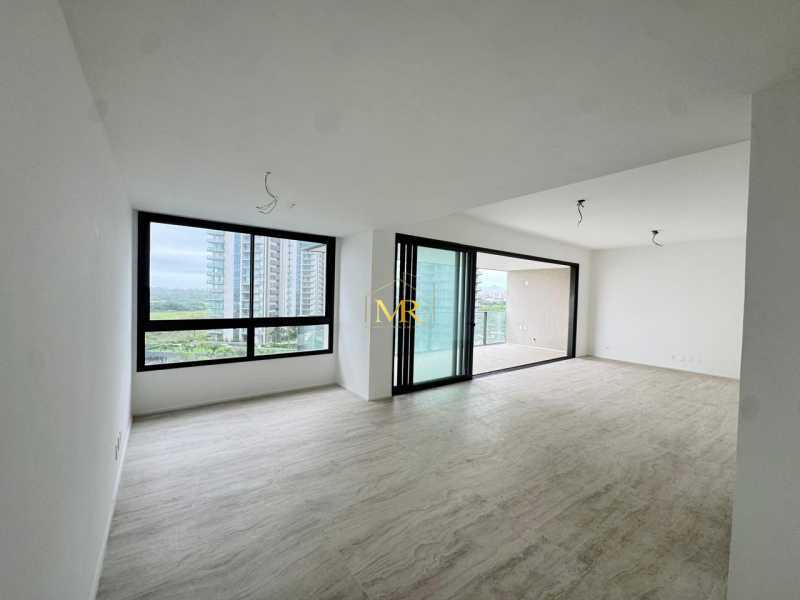 Conheça WhatsApp Image 2026-10-08 at 1 do imóvel - Apartamento à venda Avenida Ermanno Dallari, Barra da Tijuca, Rio de Janeiro - R$ 3.900.000 - M0028 - 6 WhatsApp Image 2026-10-08 at 1 - 6