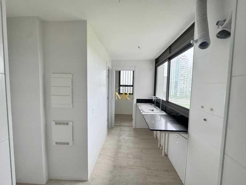 Conheça WhatsApp Image 2026-10-08 at 1 do imóvel - Apartamento à venda Avenida Ermanno Dallari, Barra da Tijuca, Rio de Janeiro - R$ 3.900.000 - M0028 - 26 WhatsApp Image 2026-10-08 at 1 - 26