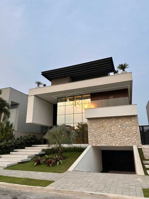 Conheça WhatsApp Image 2026-10-14 at 1 do imóvel - Casa em Condomínio à venda Rua Pedro Teixeira, Barra da Tijuca, Rio de Janeiro - R$ 13.500.000 - M0030 - 21 WhatsApp Image 2026-10-14 at 1 - 21