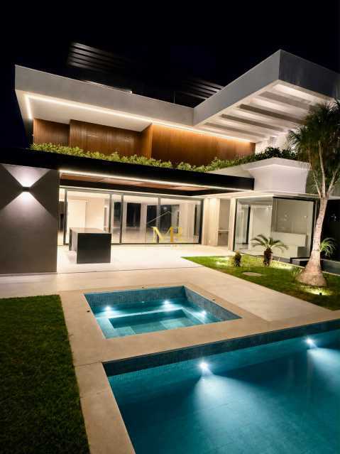 Conheça WhatsApp Image 2026-10-14 at 1 do imóvel - Casa em Condomínio à venda Rua Pedro Teixeira, Barra da Tijuca, Rio de Janeiro - R$ 13.500.000 - M0030 - 14 WhatsApp Image 2026-10-14 at 1 - 14