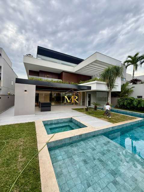 Conheça WhatsApp Image 2026-10-14 at 1 do imóvel - Casa em Condomínio à venda Rua Pedro Teixeira, Barra da Tijuca, Rio de Janeiro - R$ 13.500.000 - M0030 - 15 WhatsApp Image 2026-10-14 at 1 - 15