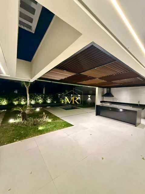 Conheça WhatsApp Image 2026-10-14 at 1 do imóvel - Casa em Condomínio à venda Rua Pedro Teixeira, Barra da Tijuca, Rio de Janeiro - R$ 13.500.000 - M0030 - 13 WhatsApp Image 2026-10-14 at 1 - 13