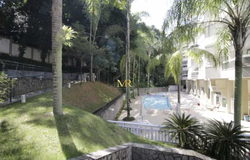Conheça WhatsApp Image 2026-10-09 at 1 do imóvel - Cobertura duplex à venda - 3 dormitórios ( 1 suíte) - Rua Araguaia - Freguesia - com piscina e churrasqueira - DM268 - 27 WhatsApp Image 2026-10-09 at 1 - 27