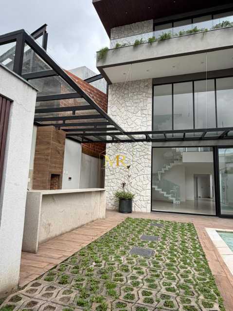 Conheça WhatsApp Image 2026-10-09 at 2 do imóvel - Casa em Condomínio à venda Estrada Vereador Alceu de Carvalho, Recreio dos Bandeirantes, Rio de Janeiro - R$ 4.200.000 - R0099 - 21 WhatsApp Image 2026-10-09 at 2 - 21