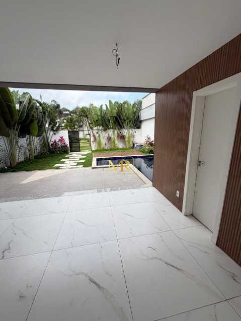 Conheça WhatsApp Image 2026-10-09 at 2 do imóvel - Casa em Condomínio à venda Estrada Vereador Alceu de Carvalho, Recreio dos Bandeirantes, Rio de Janeiro - R$ 3.980.000 - R0100 - 27 WhatsApp Image 2026-10-09 at 2 - 27