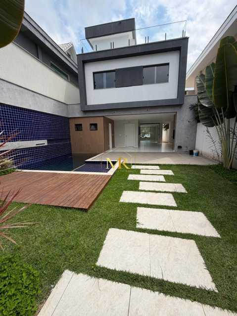 Conheça WhatsApp Image 2026-10-09 at 2 do imóvel - Casa em Condomínio à venda Estrada Vereador Alceu de Carvalho, Recreio dos Bandeirantes, Rio de Janeiro - R$ 3.980.000 - R0100 - 29 WhatsApp Image 2026-10-09 at 2 - 29