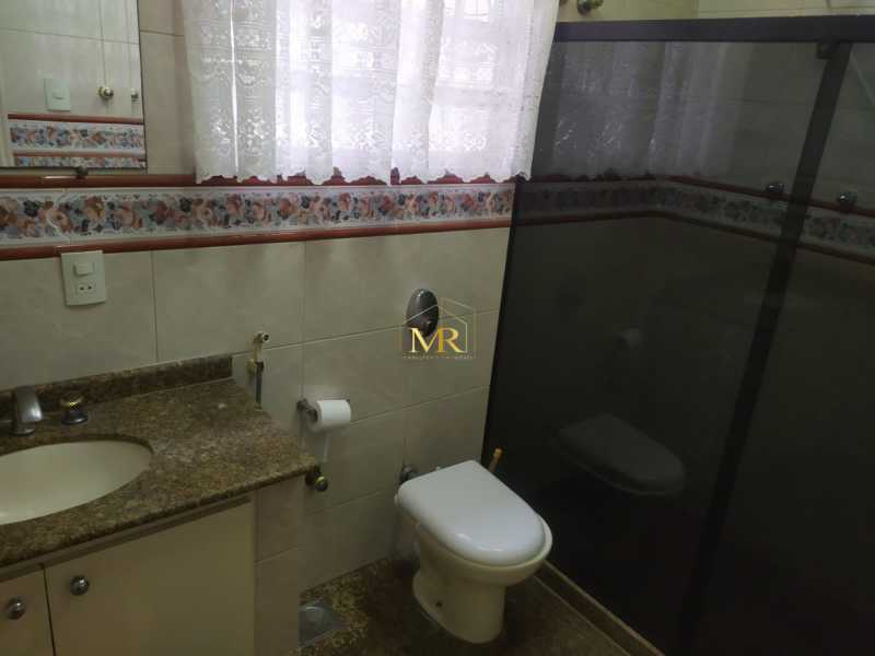 Conheça WhatsApp Image 2026-10-20 at 1 do imóvel - Casa de rua duplex 4 quartos - piscina - garagem / Residencial / Vila da Penha - DM270 - 18 WhatsApp Image 2026-10-20 at 1 - 18