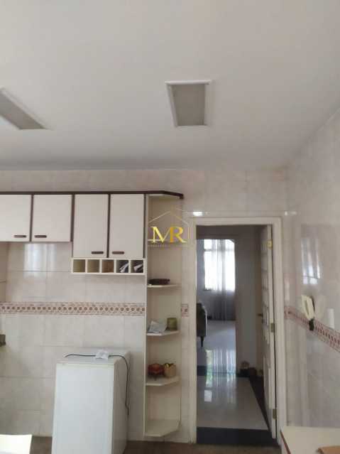 Conheça WhatsApp Image 2026-10-20 at 1 do imóvel - Casa de rua duplex 4 quartos - piscina - garagem / Residencial / Vila da Penha - DM270 - 12 WhatsApp Image 2026-10-20 at 1 - 12