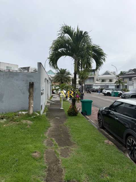 Conheça WhatsApp Image 2026-10-16 at 1 do imóvel - Casa em Condomínio à venda Estrada Vereador Alceu de Carvalho, Vargem Grande, Rio de Janeiro - R$ 1.500.000 - R0104 - 7 WhatsApp Image 2026-10-16 at 1 - 7