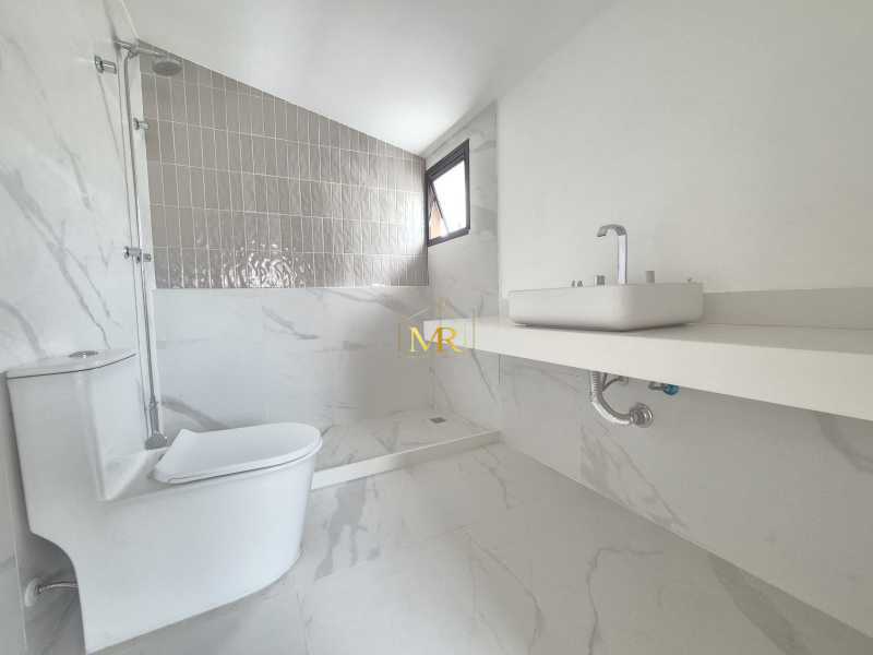 Conheça 20261021_133352 do imóvel - Casa no coração da Barra da Tijuca com 4 suítes, piscina e churrasqueira - DM272 - 22 20261021_133352 - 22