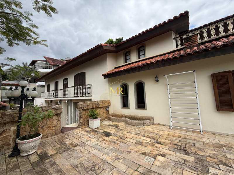 Conheça WhatsApp Image 2026-10-28 at 1 do imóvel - Casa em Condomínio à venda Rua Professor Sílvio Fialho, Freguesia (Jacarepaguá), Rio de Janeiro - R$ 2.300.000 - R0105 - 2 WhatsApp Image 2026-10-28 at 1 - 2