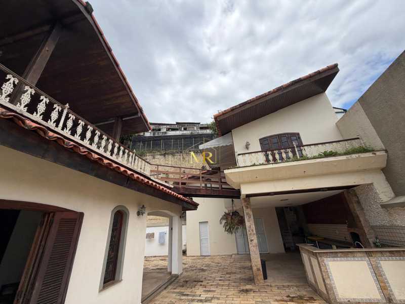 Conheça WhatsApp Image 2026-10-28 at 1 do imóvel - Casa em Condomínio à venda Rua Professor Sílvio Fialho, Freguesia (Jacarepaguá), Rio de Janeiro - R$ 2.300.000 - R0105 - 6 WhatsApp Image 2026-10-28 at 1 - 6
