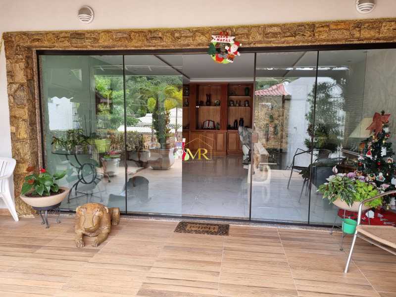 Conheça WhatsApp Image 2026-10-27 at 1 do imóvel - Casa em Condomínio à venda Rua Fritz Feigl, Freguesia (Jacarepaguá), Rio de Janeiro - R$ 2.200.000 - R0107 - 12 WhatsApp Image 2026-10-27 at 1 - 12